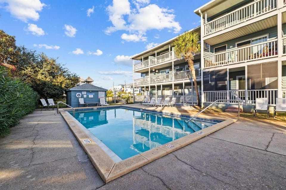 Grandy 30A Apartment in Inlet Beach