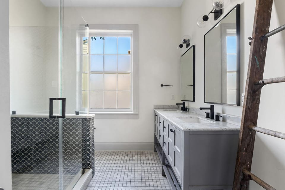 King Suite 2nd FloorHotel Boutique Bed and Breakfast in Savannah