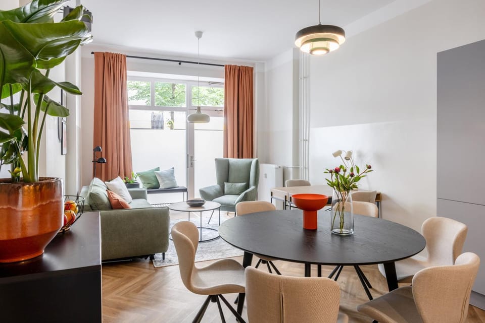 View (from property/room), Living room, Seating area, Dining area, internet