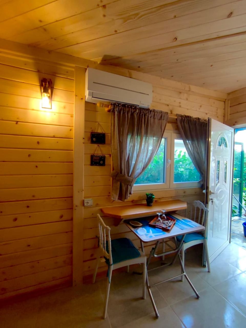 Melina Wooden Beach Cabin For 2 People ,Gjiri Lalzit Cabin in Tirana County, Albania