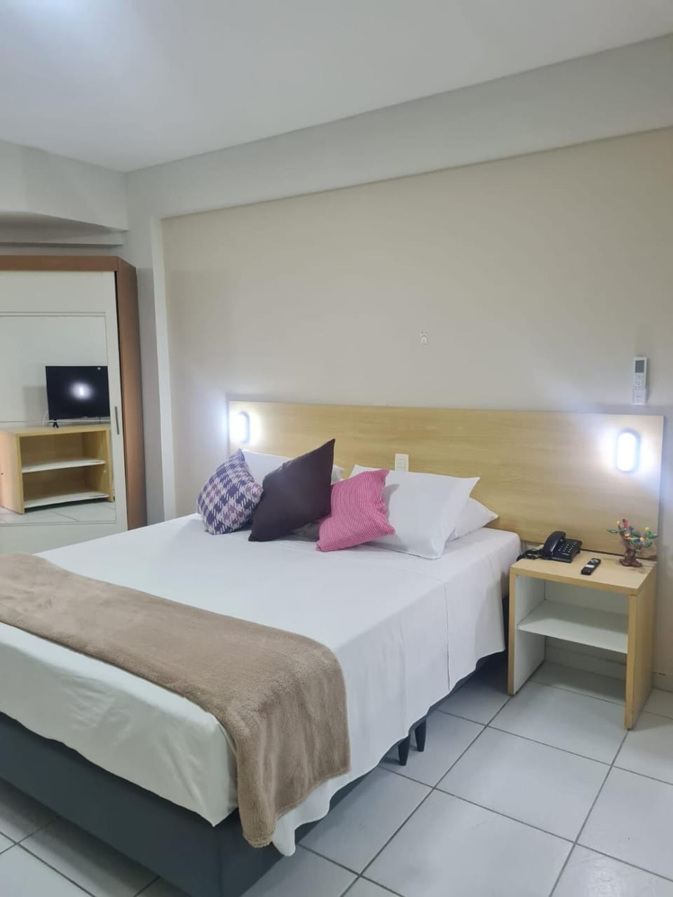 Bed, TV and multimedia