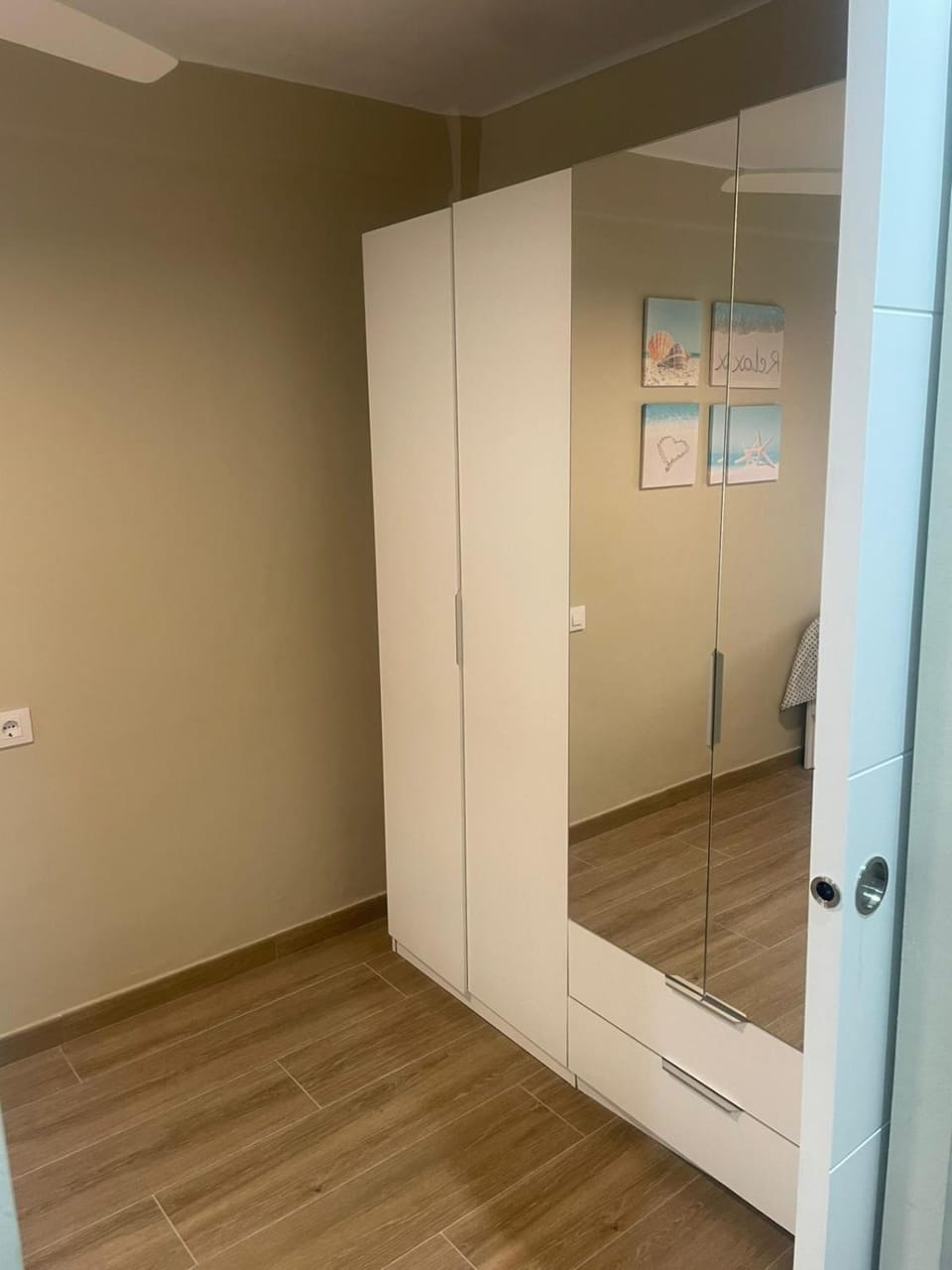 wardrobe