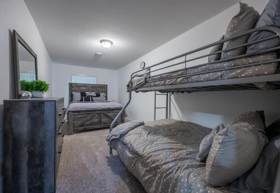 Little Buck Camp - Pet Friendly Game Room House in Minnesota