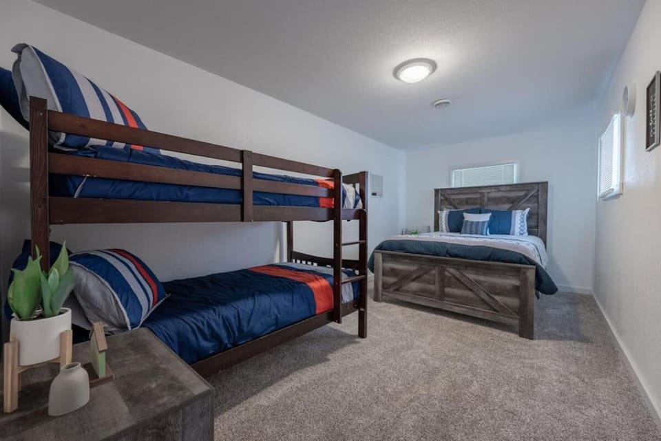 Little Buck Camp - Pet Friendly Game Room House in Minnesota