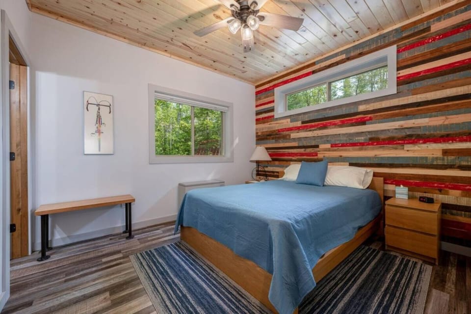 Long Lake Lookout, Dog Friendly House in Minnesota