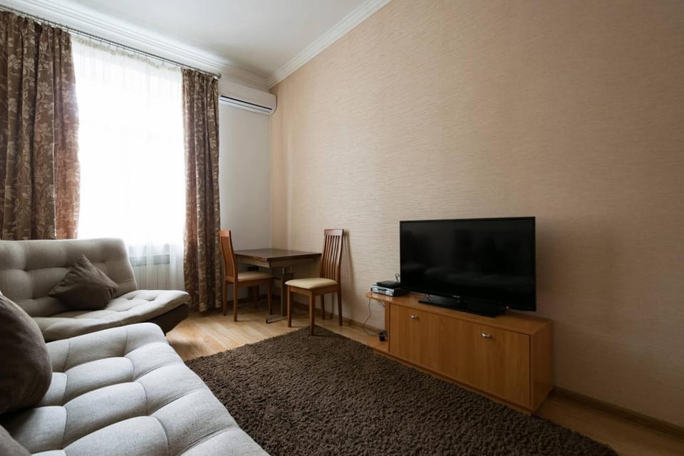 Property building, TV and multimedia, Living room