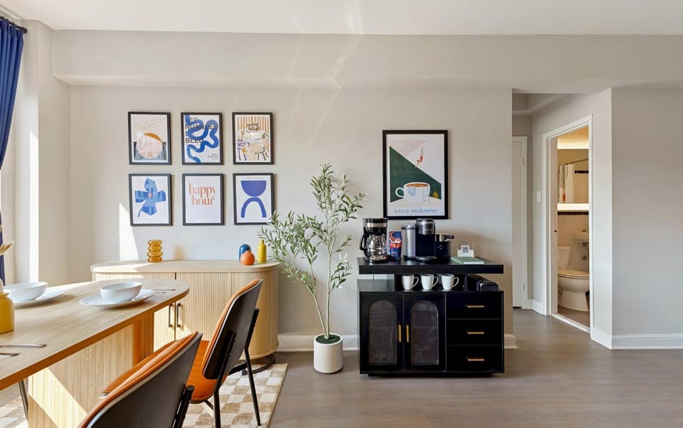 Kitchen or kitchenette