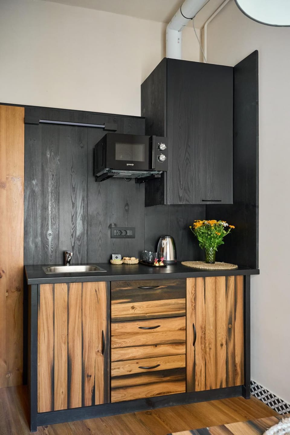 Coffee/tea facilities, Kitchen or kitchenette