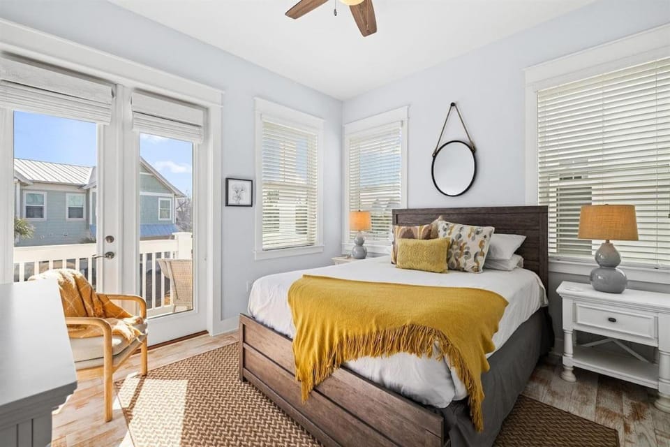 White Sand Dreamin' House in South Walton County