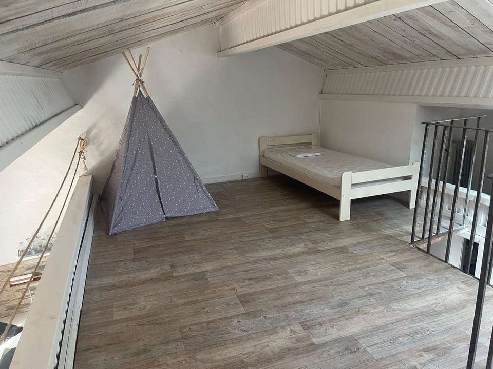 Appartement complet f3-f4 cœur du village Max 5 pers Provence Apartment in French Riviera
