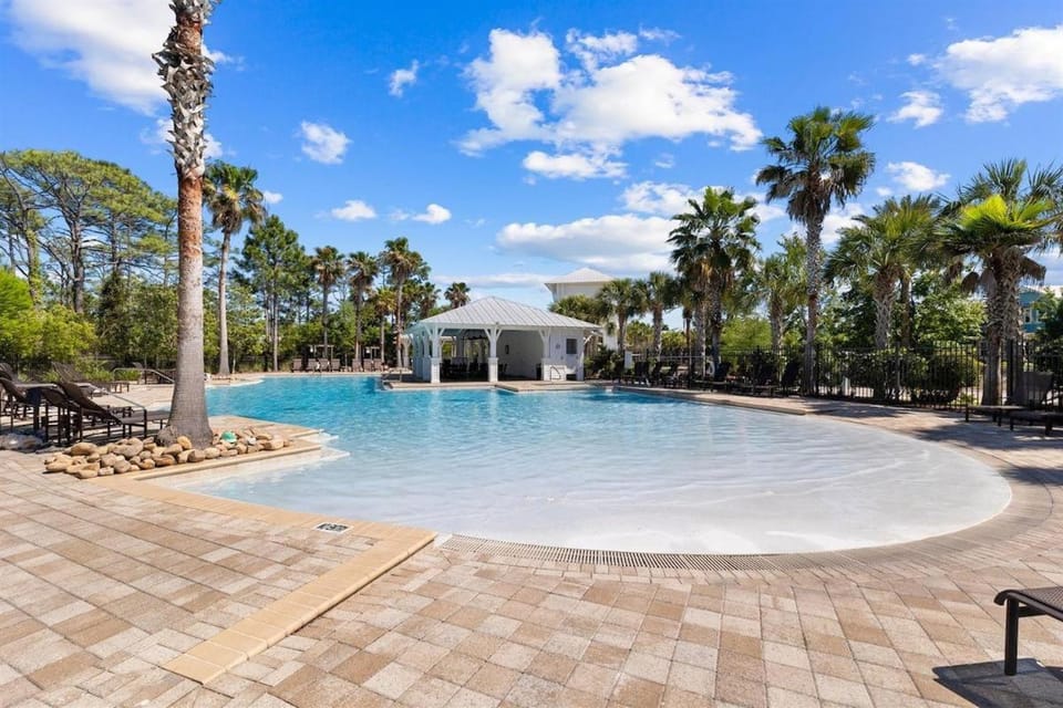 Saltwater Siesta House in South Walton County