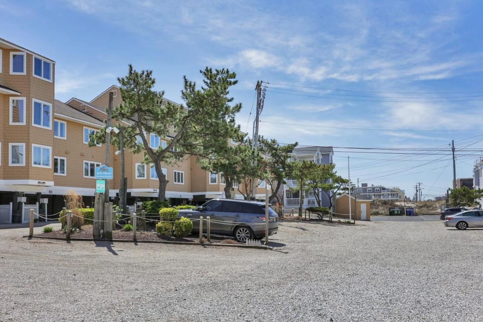 Sea Breeze Beach View Apartment hotel in Seaside Heights