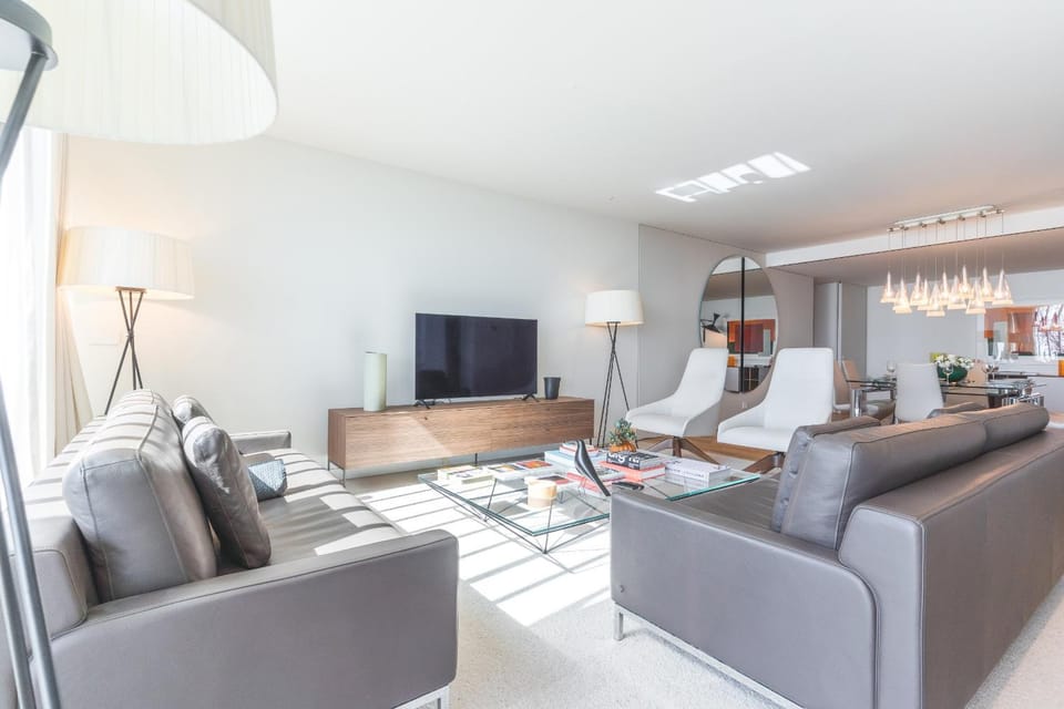 Communal lounge/ TV room, Living room