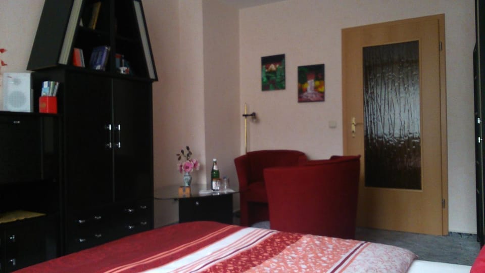 Property building, Photo of the whole room