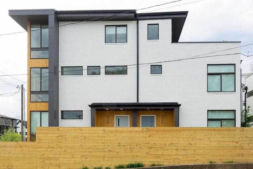 Music City Smile (826/828) House in East Nashville