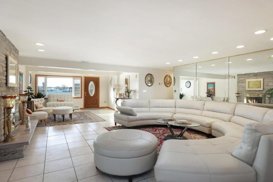 The Bluebeard Bay Retreat House in Waretown