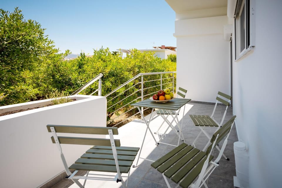 Mantarini House House in Chania