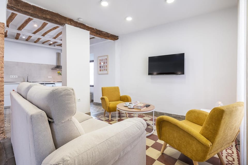 Communal lounge/ TV room