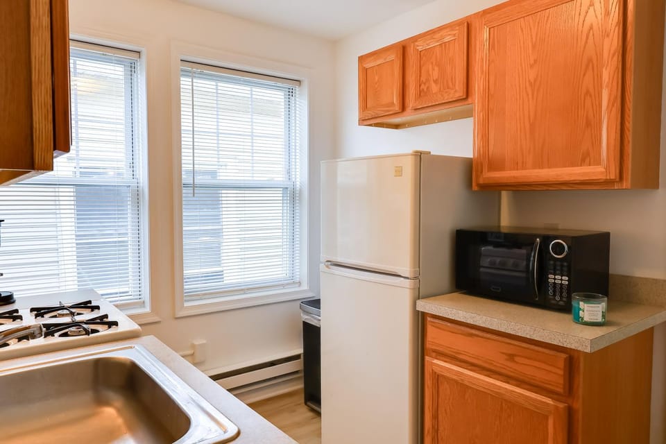 Walk to Downtown & Beach: Ocean Grove Apartment! Apartment in Ocean Grove