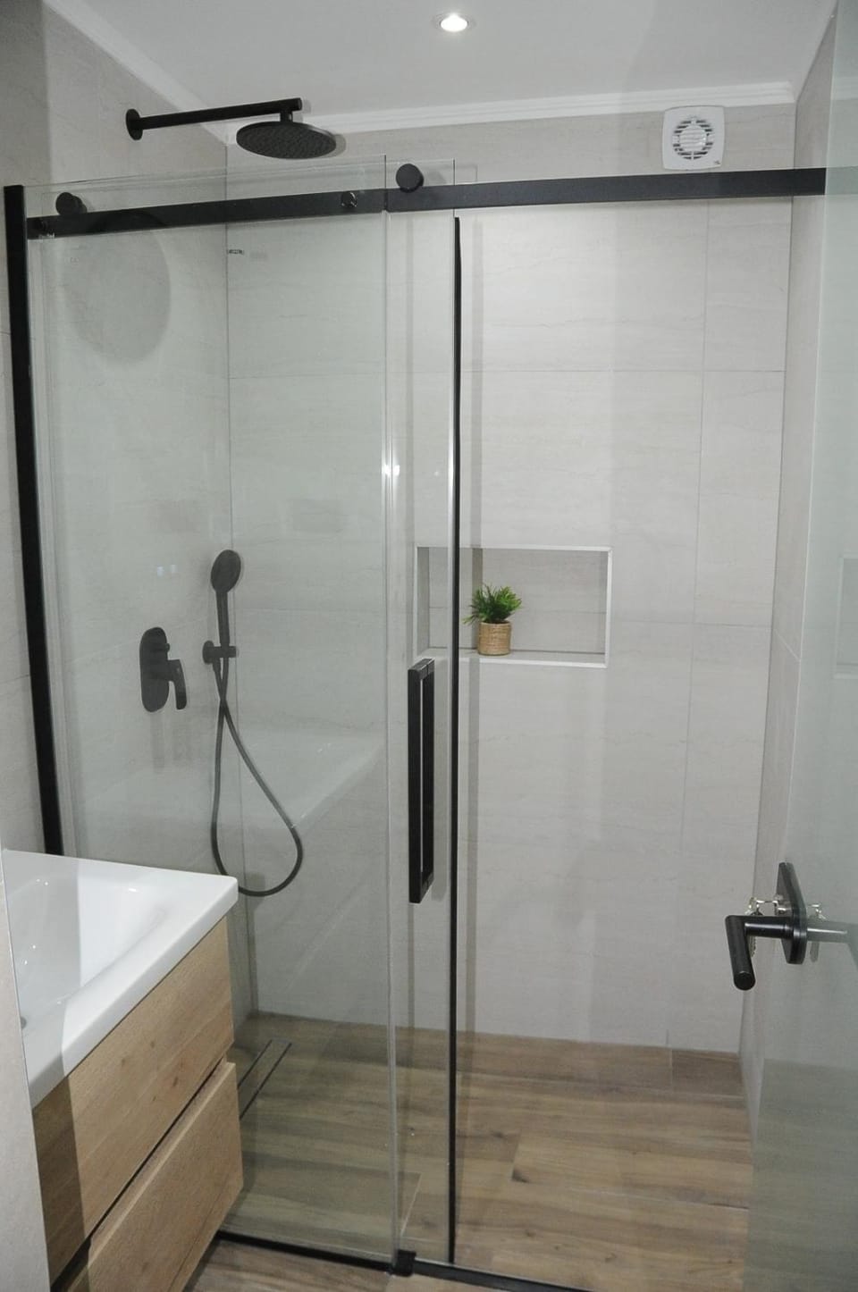 Shower, Bathroom