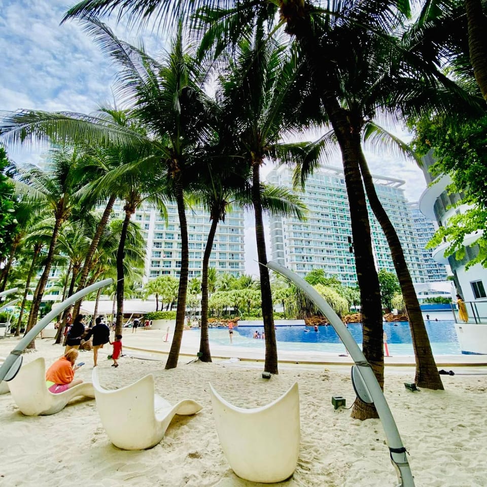 Casa Kalma - Beach View Staycation Apartment hotel in Paranaque
