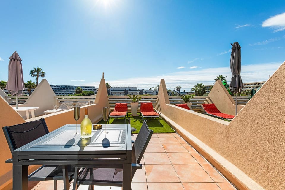 Balcony/Terrace, Dining area