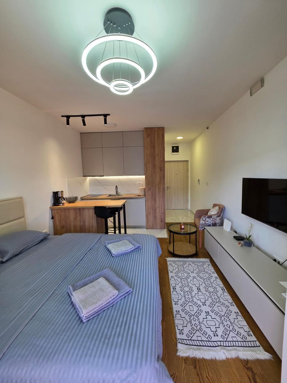Kitchen or kitchenette, Living room, Bedroom