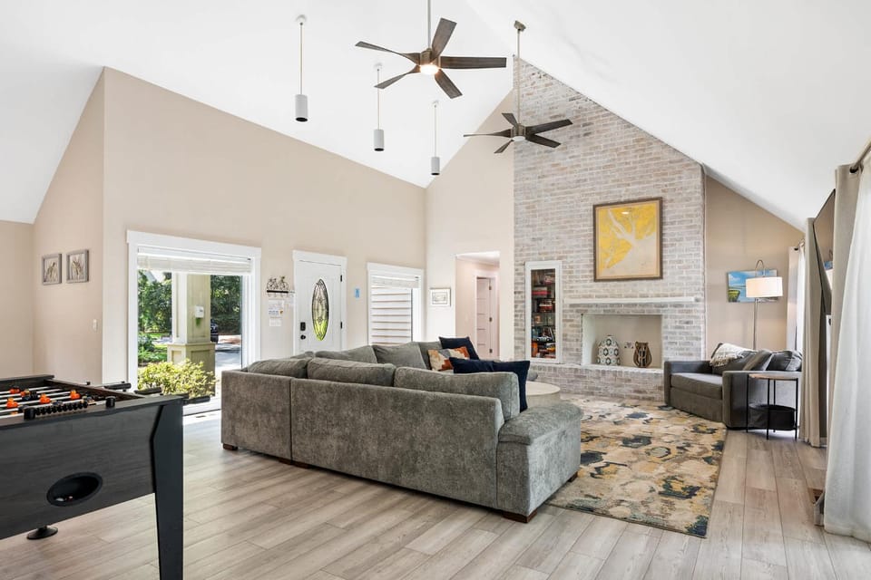 Spacious Pet-Friendly Home Sea Pines Golf Views House in Hilton Head Island
