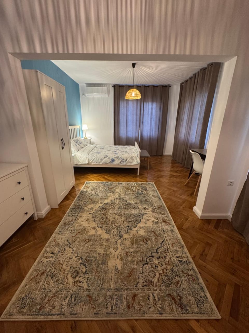 Bed, Photo of the whole room, Bedroom, wardrobe