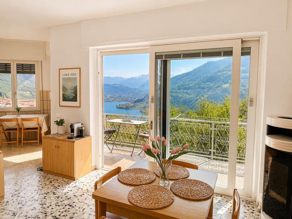 View (from property/room), Living room, Dining area, Lake view, Lake view, Landmark view, Landmark view, Mountain view, Mountain view