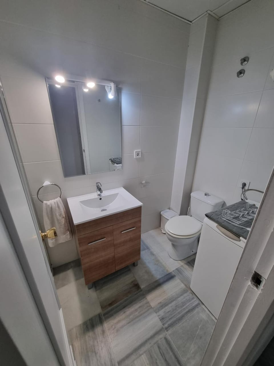 Cozy Apartment ALFAQUEQUE Apartment in Seville