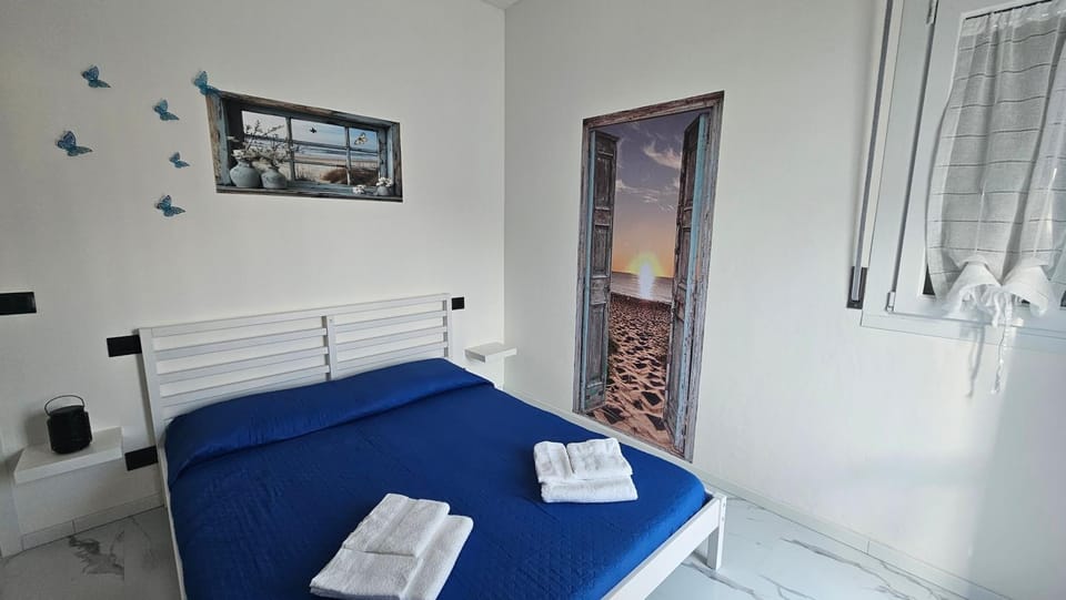Violet Luni Home Apartment in Province of Massa and Carrara