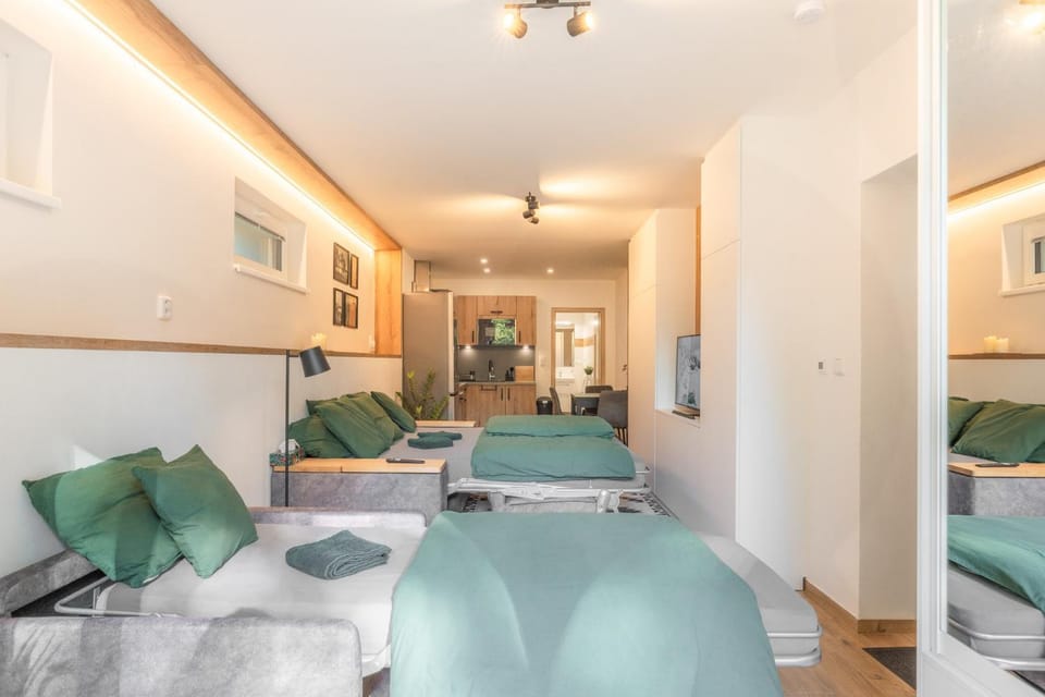 Bed, Photo of the whole room