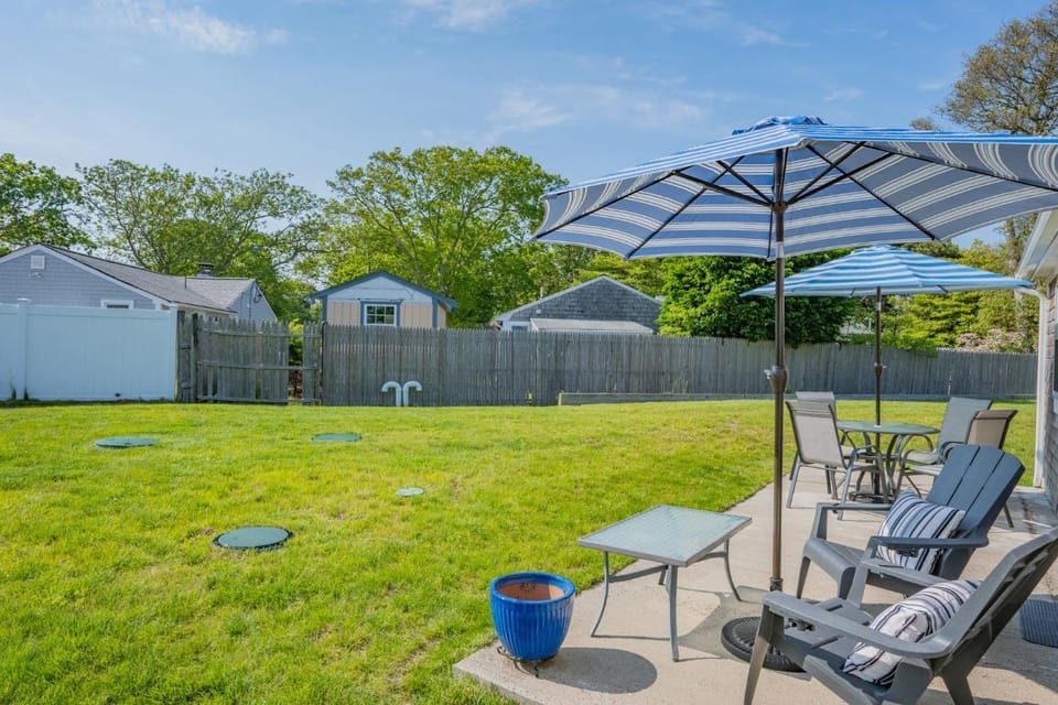 Beachside Bliss at Sunset Retreat House in West Dennis