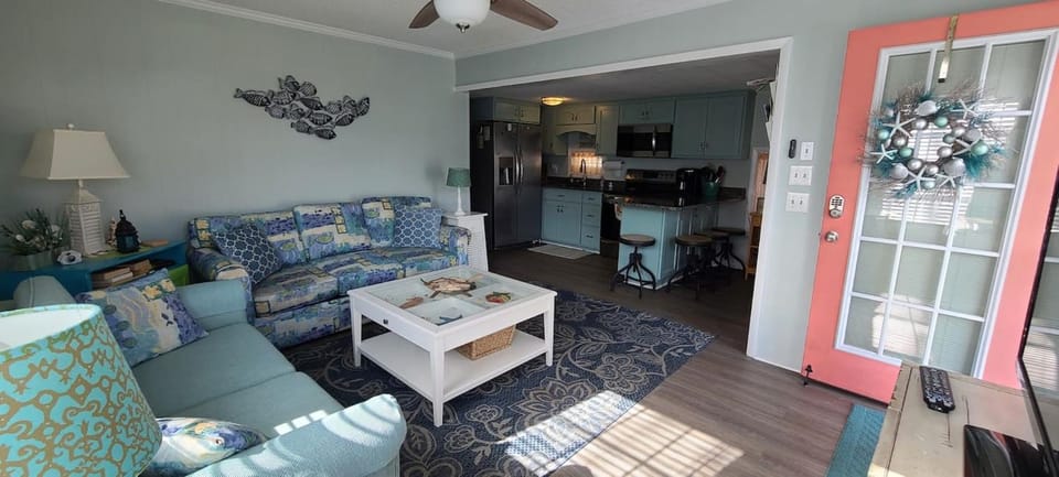 Lake View 4BR2BA Cottage in Ocean Lakes N-114 House in South Carolina