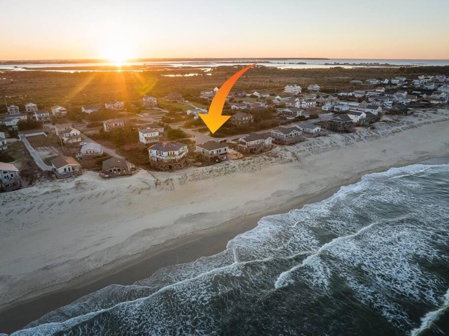 Oceanfront with Panoramic Views Newly Renovated House in Nags Head