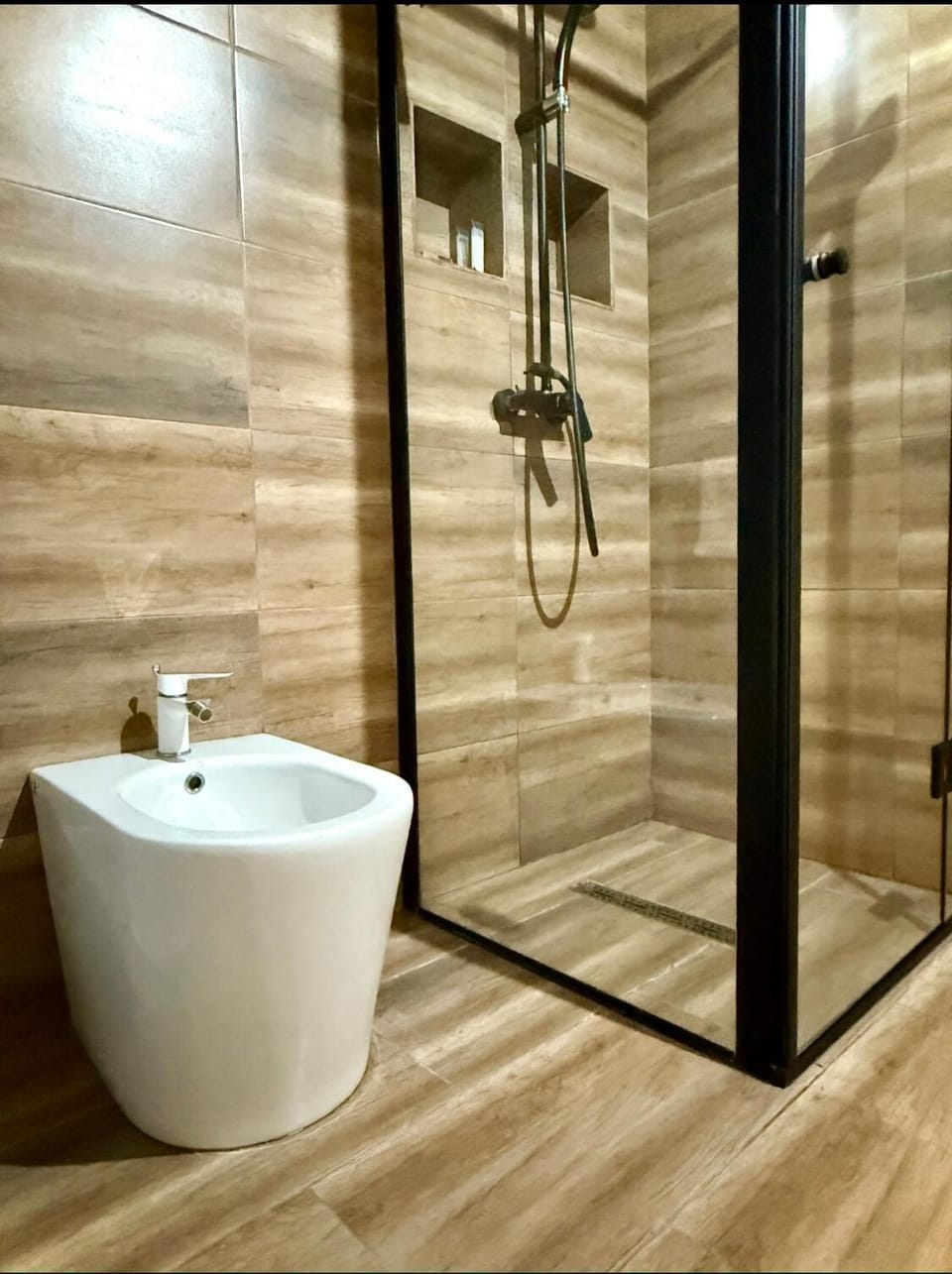 Oază urbană cu etaj și parcare Apartment in Romania