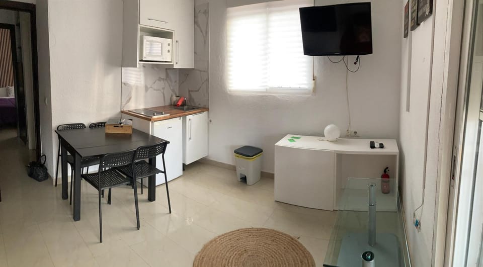 La Colina Apto Piscina Terraza Wi-Fi Torremolinos Apartment in Torremolinos