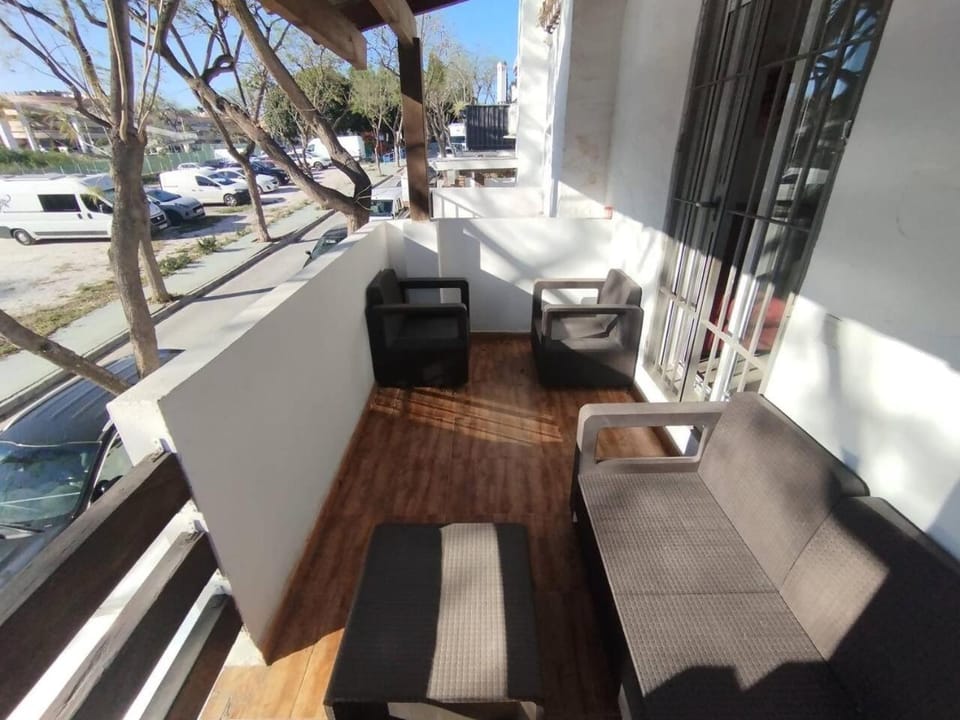 La Colina Apto Piscina Terraza Wi-Fi Torremolinos Apartment in Torremolinos