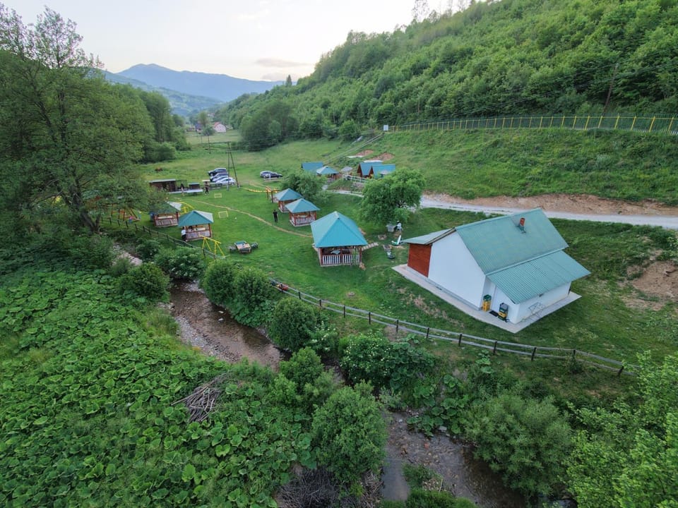 Kamp-Seosko Domaćinstvo Dizdarević Campground/ 
RV Resort in Montenegro