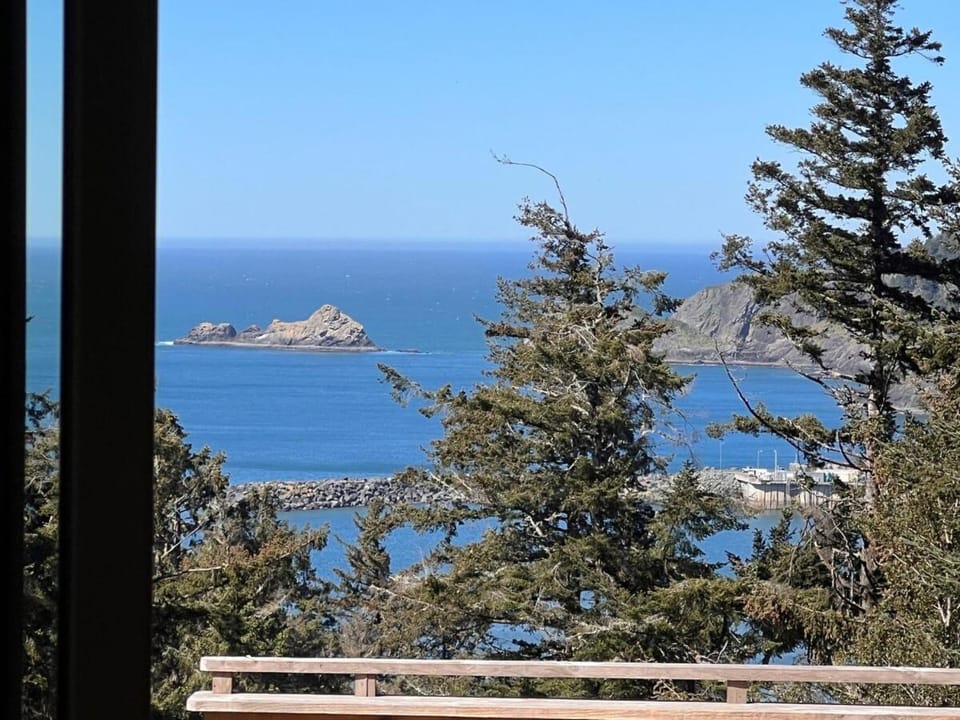 Redfish Rocks Villas - Green Villa in Port Orford