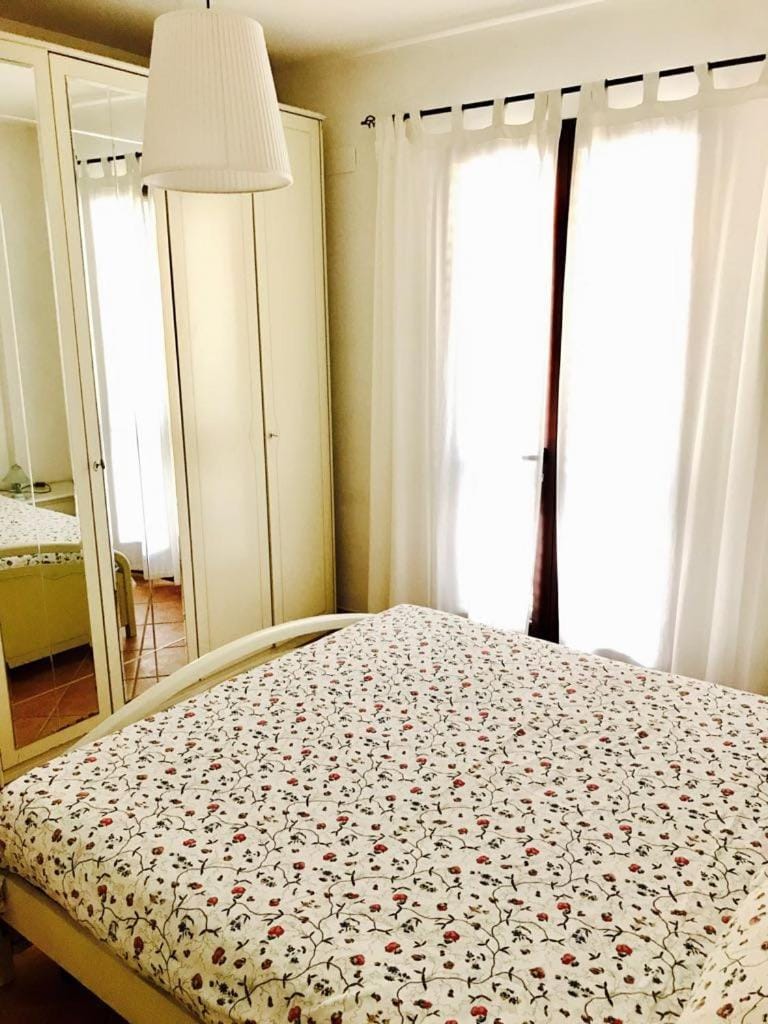 Bedroom, wardrobe