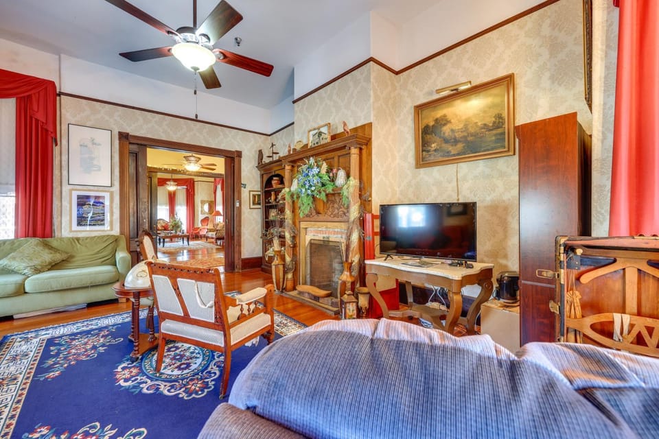 'Grand Gables' Home: 1 Block to St Johns River! House in Palatka