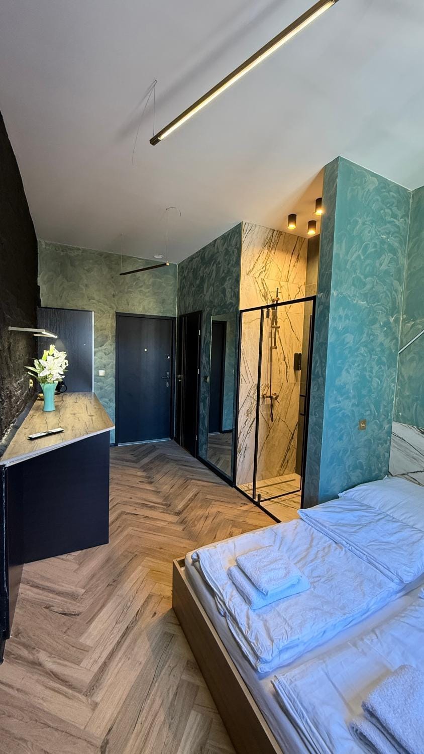 DarkHouse Green Apartment in Poland