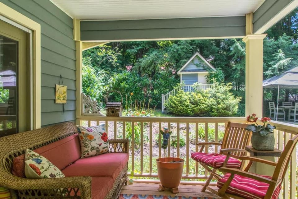 Balcony/Terrace, Garden view