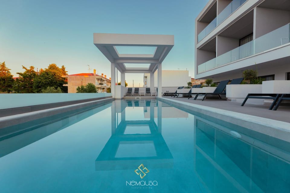 Nemausa Luxury Living Apartment in Halkidiki