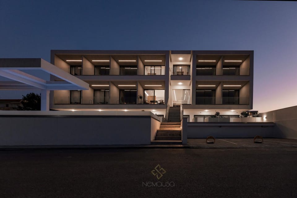 Nemausa Luxury Living Apartment in Halkidiki