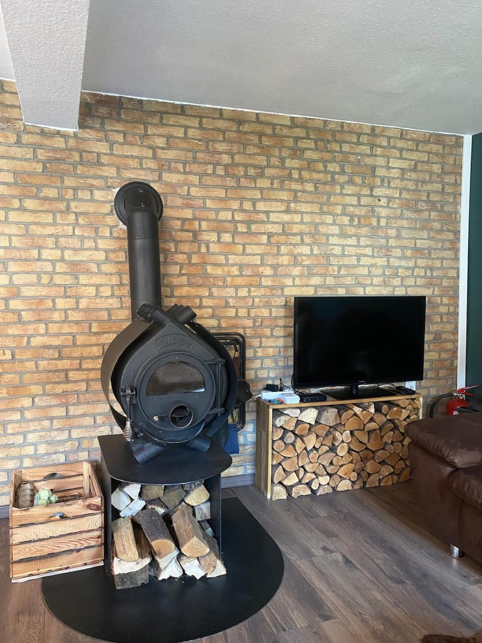 TV and multimedia, Evening entertainment, fireplace
