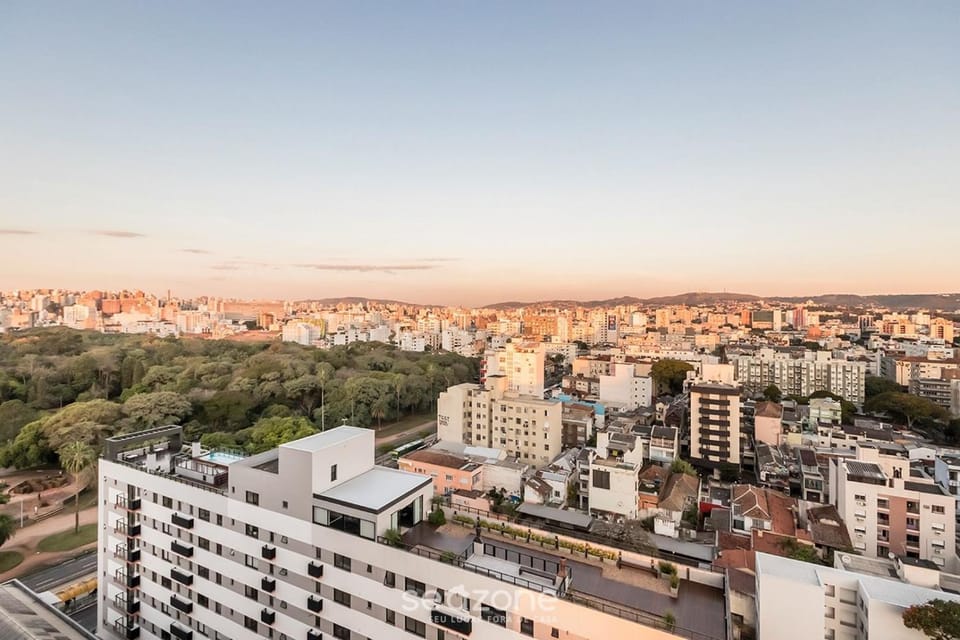 Studio in Building with Swimming Pool in Porto Alegre - JRE Apartment in Porto Alegre