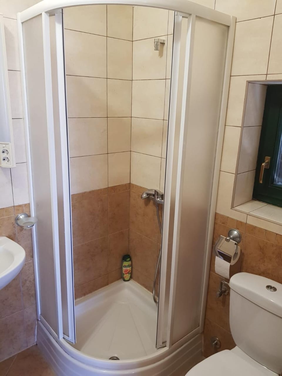 Panorama apartman-50m od mora Apartment in Kotor Municipality